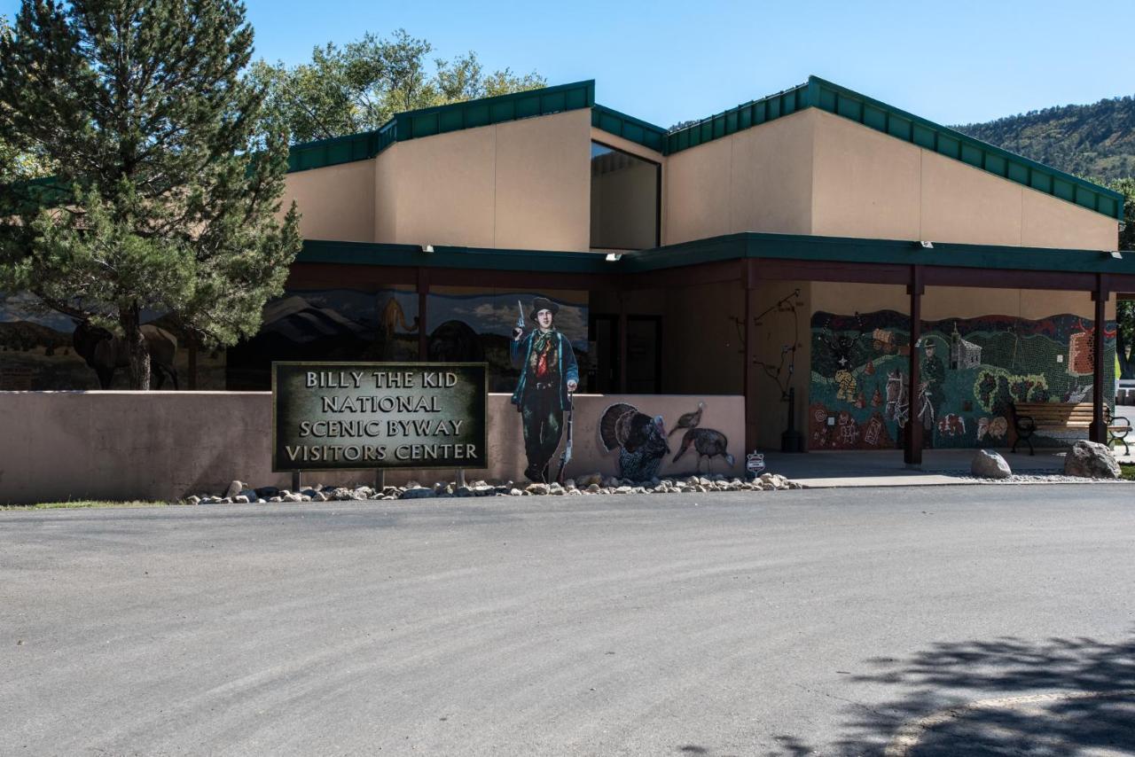 Apache Village 3, Queen Bed, Midtown, Sleeps 2 Ruidoso Exterior photo