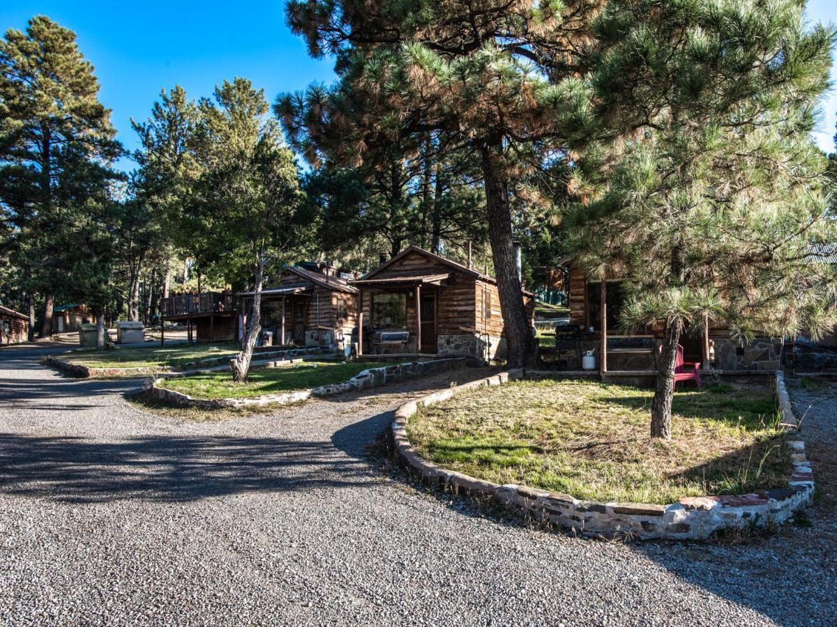 Apache Village 3, Queen Bed, Midtown, Sleeps 2 Ruidoso Exterior photo